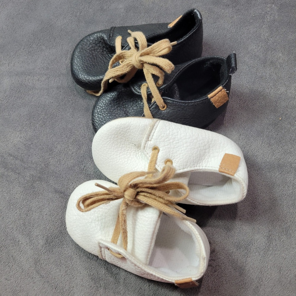 Baby Soft Sole Moccasins Bundle Black White Faux Leather Size 13 5in Minimalist - Picture 7 of 9